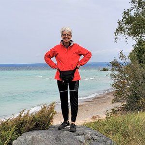 Meet your Posher, Linda